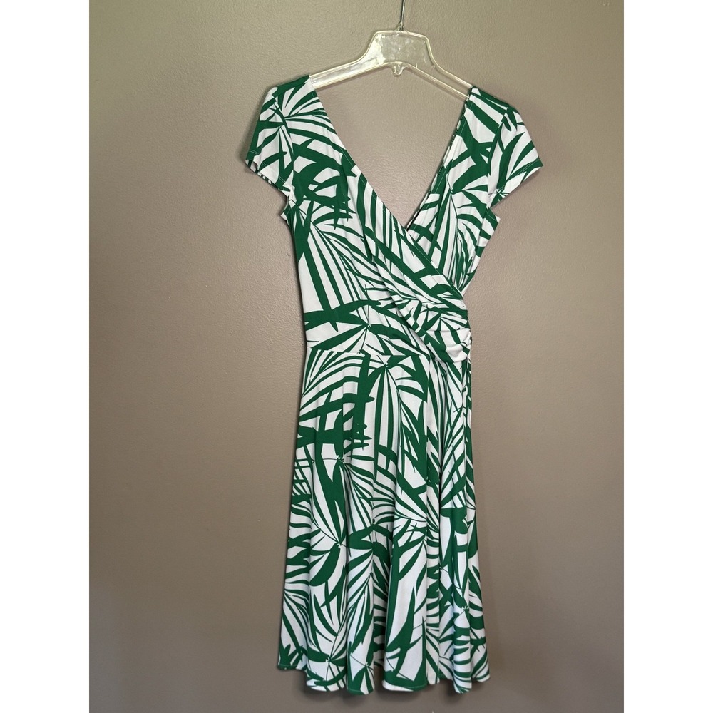 Maggy London Tropical Palm Leaf Print Sundress Green White Size 8 V-Neck Lined